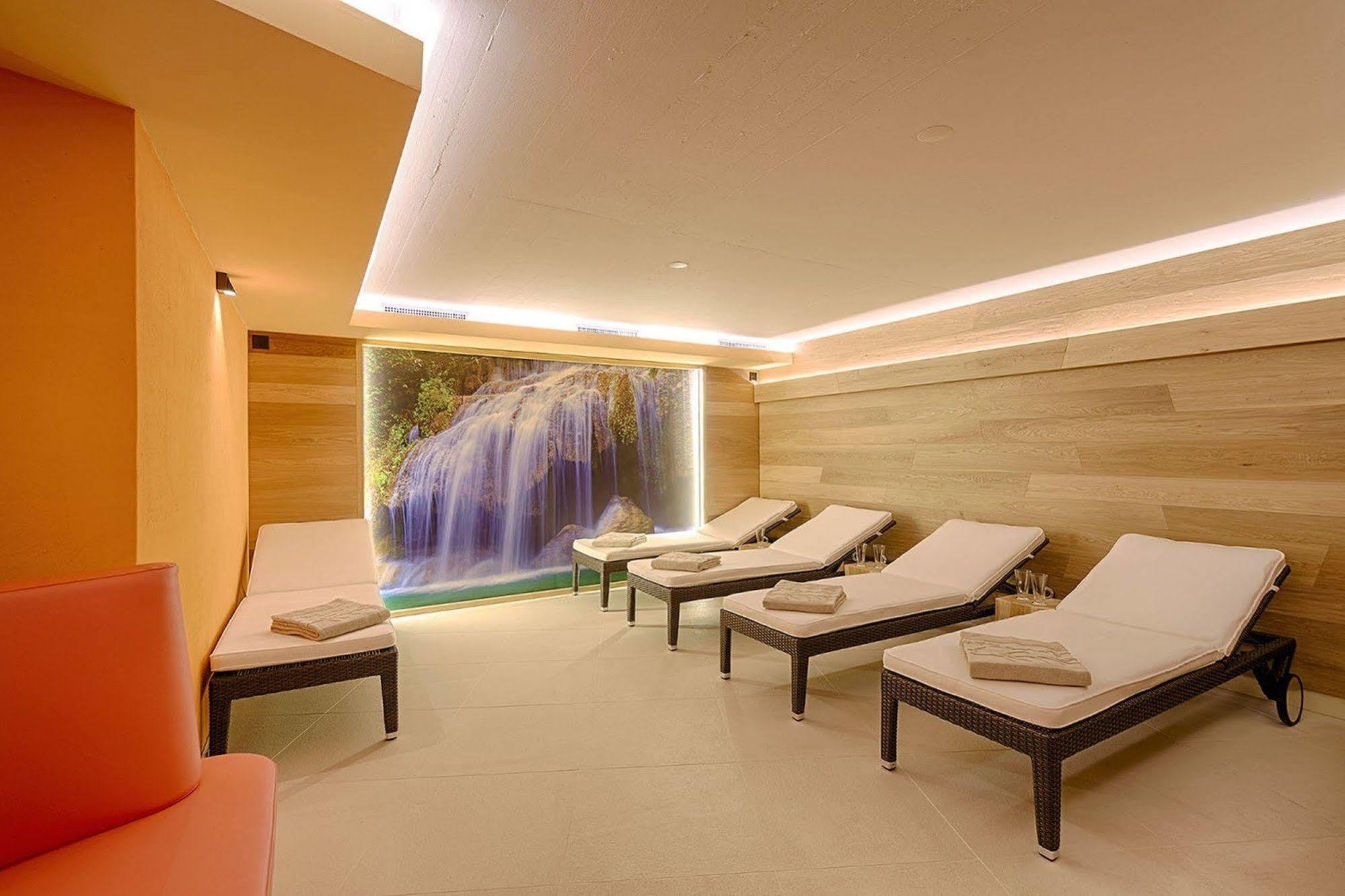 Hotel Cervo 3*